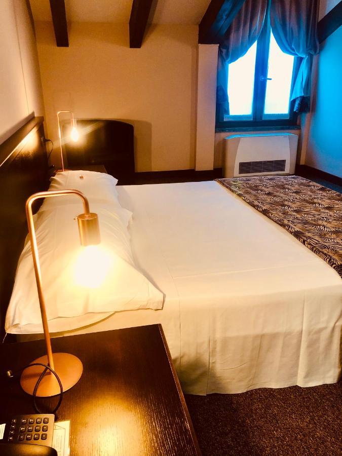 Motel Malpensa Inn & Hotel-Airport Case Nuove  Eksteriør bilde