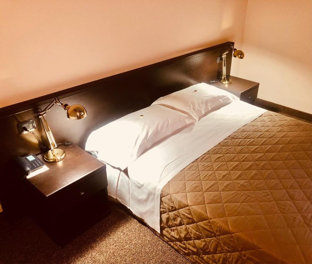 Motel Malpensa Inn & Hotel-Airport Case Nuove  Eksteriør bilde