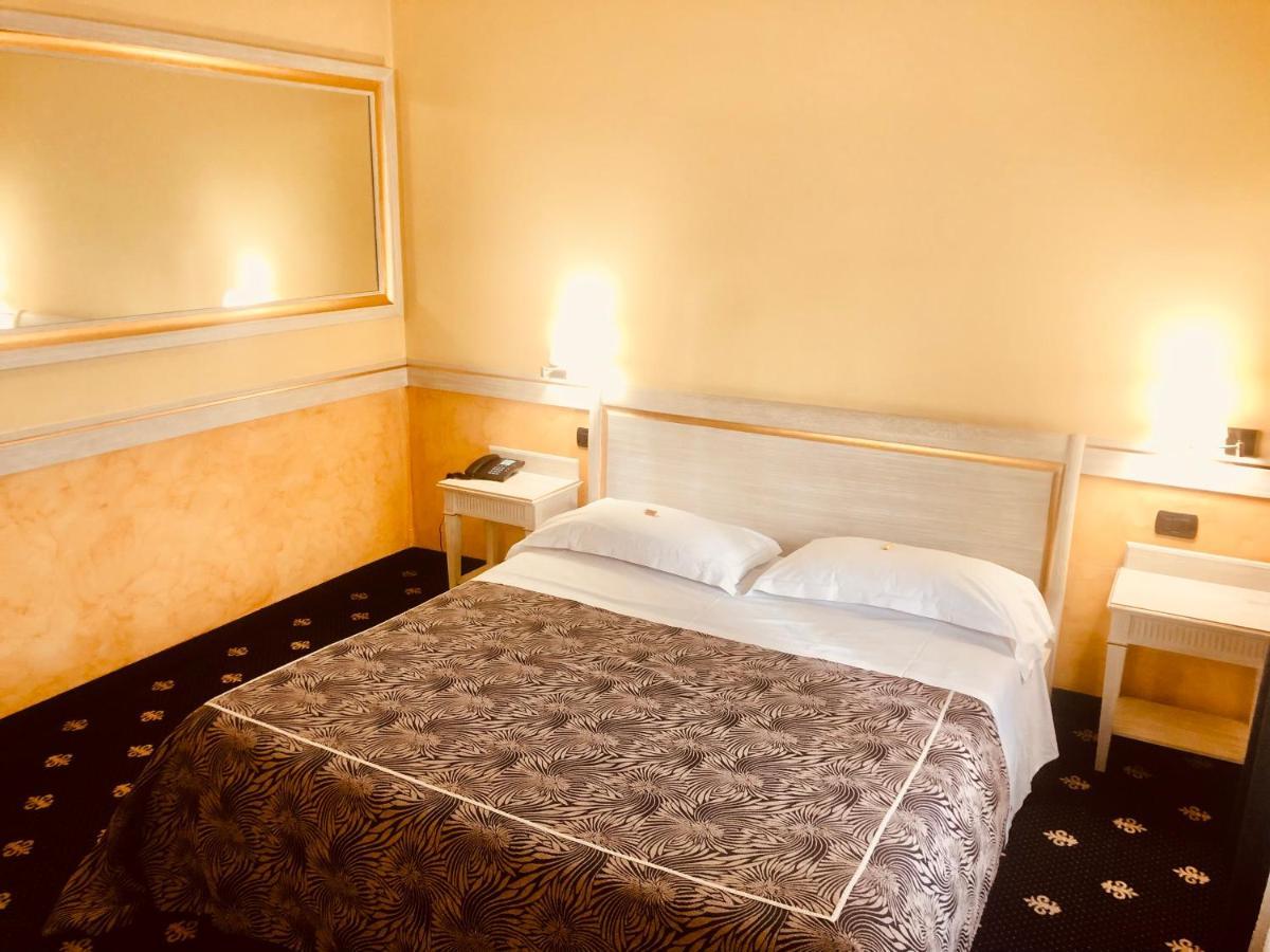 Motel Malpensa Inn & Hotel-Airport Case Nuove  Eksteriør bilde