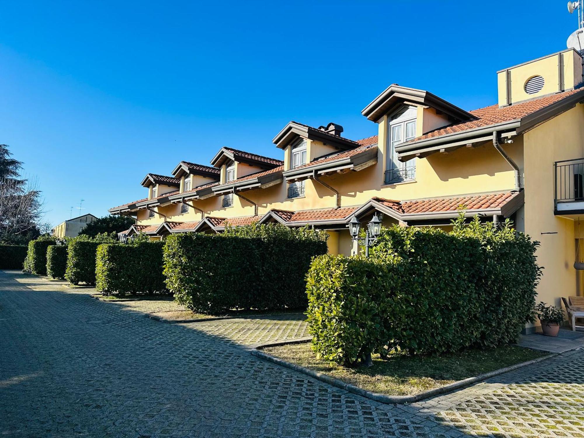 Motel Malpensa Inn & Hotel-Airport Case Nuove  Eksteriør bilde