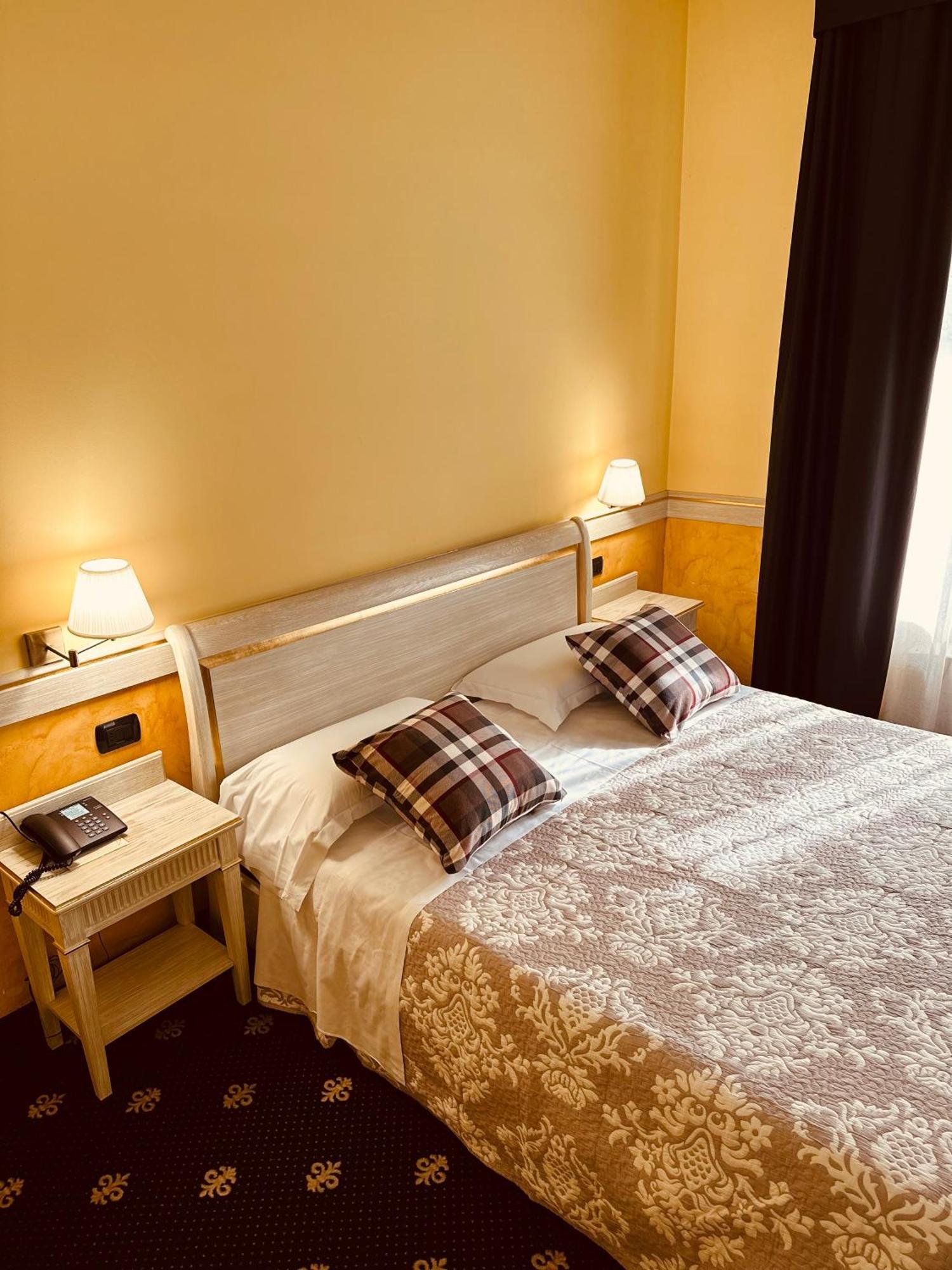 Motel Malpensa Inn & Hotel-Airport Case Nuove  Eksteriør bilde
